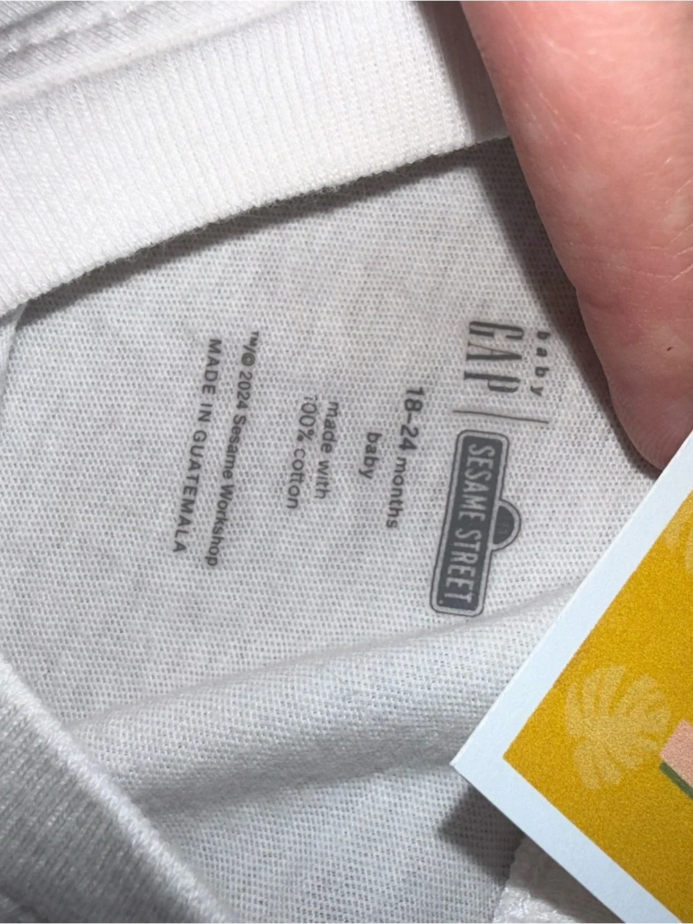 GAP White Sesame Street Tee with Red,‎ Yellow, Green, Blue Characters